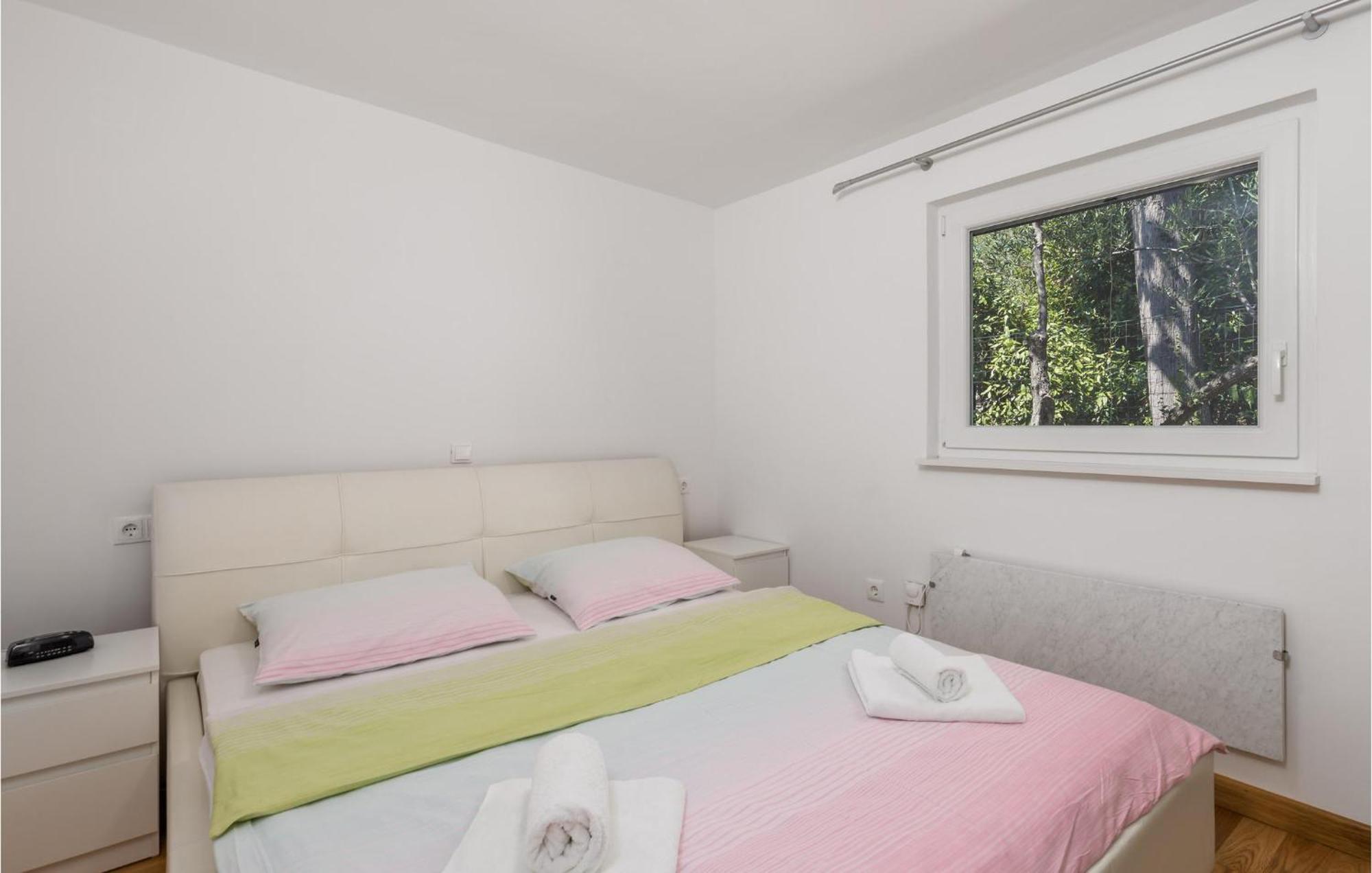 Nice Home In Krk With Kitchen Krk Town Luaran gambar