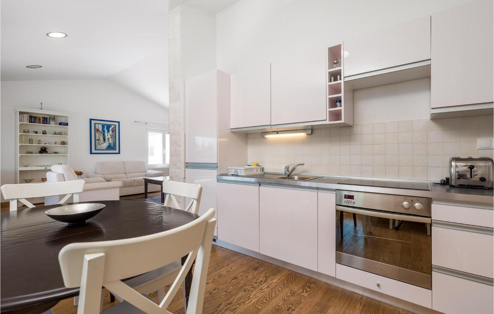 Nice Home In Krk With Kitchen Krk Town Luaran gambar